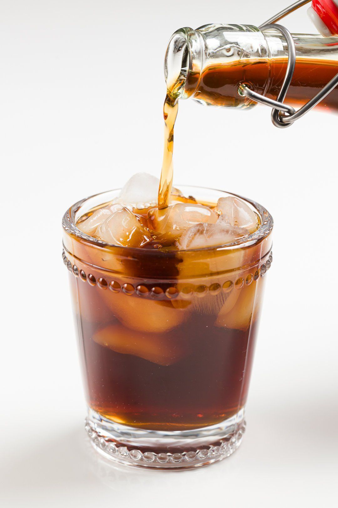 Cómo hacer Kahlua casera usando tu café favorito