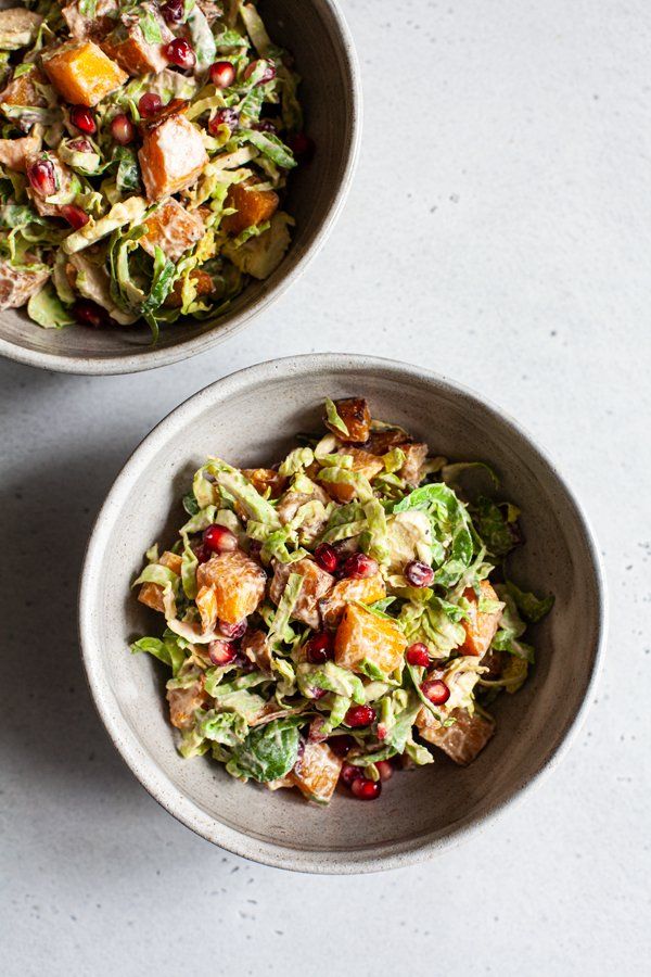 Ensalada de Butternut asado y coles de Bruselas afeitadas