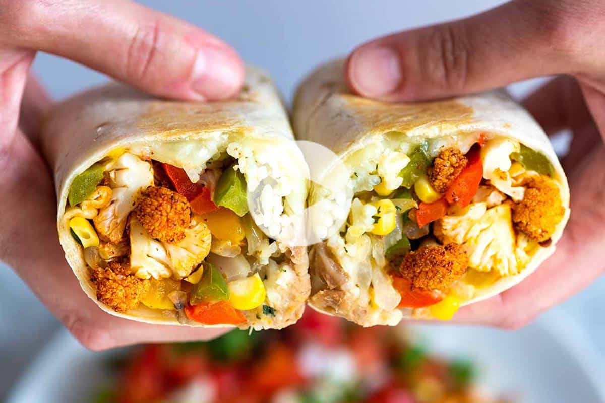 Burritos de verduras con coliflor asada picante