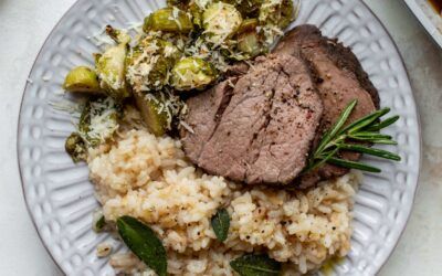 Solomillo de ternera con costra de espresso y risotto de salvia con trufa.