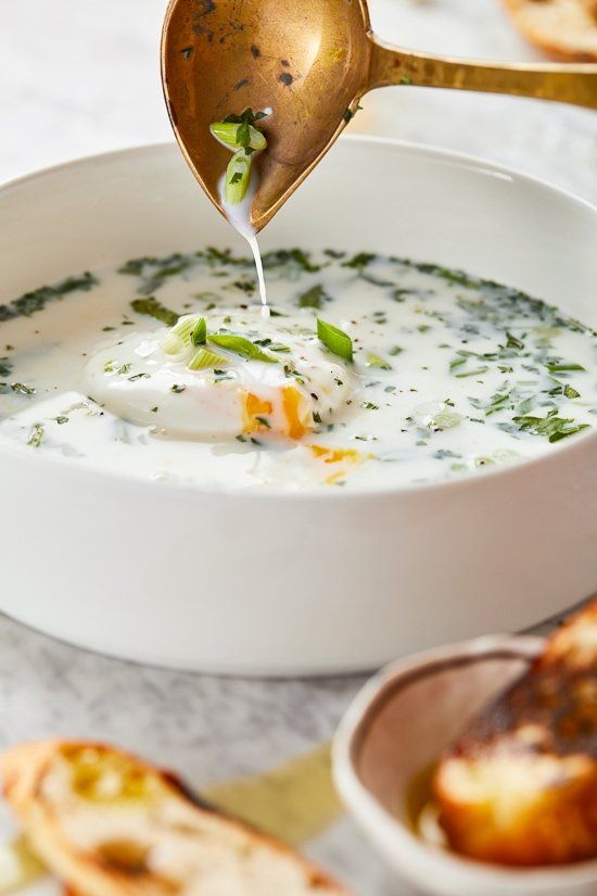Changua (Sopa Colombiana de Leche y Huevo)