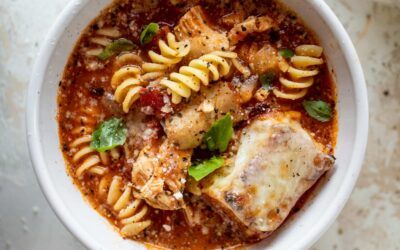 Sopa De Pollo A La Parmesana.