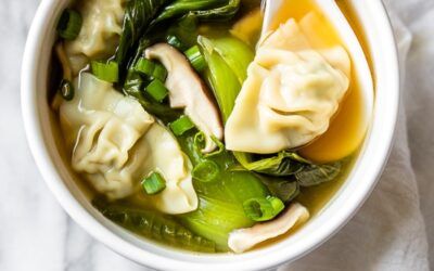 Receta fácil de sopa Wonton (15 minutos)
