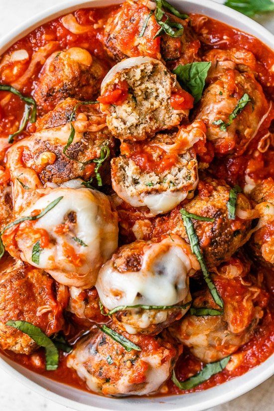 Sartén de albóndigas de pavo con queso – Skinnytaste