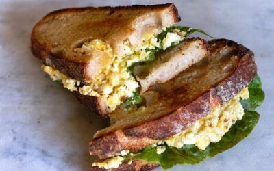 El sandwich de ensalada de huevo perfecto