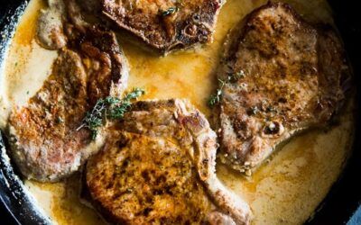 Receta de chuletas de cerdo estofadas en salsa de mostaza Dijon y leche