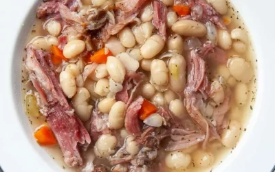 Sopa fácil de jamón y frijoles blancos