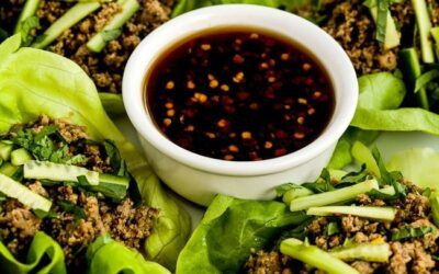 Wraps tailandeses de lechuga de pavo