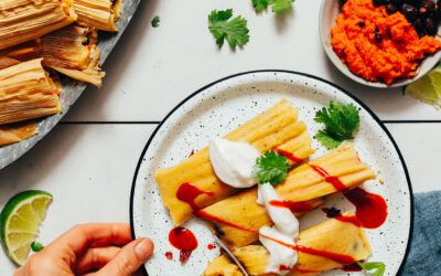 Tamales de frijol negro y patata dulce (veganos)