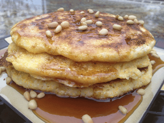 Panqueques de Maíz con Jarabe de Arce y Agave Bourbon