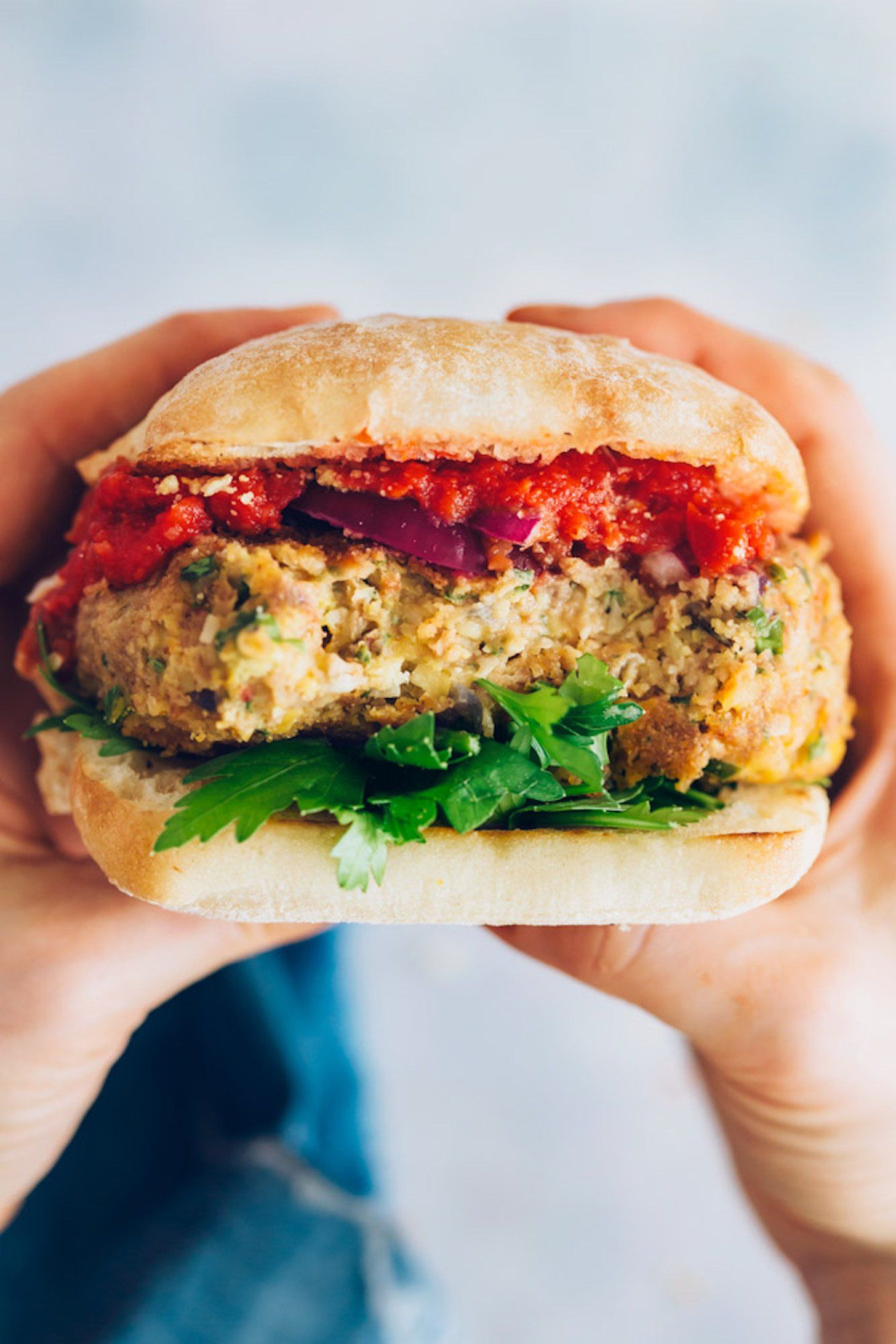 Hamburguesas de pizza fáciles (a base de plantas)