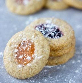 Cookies de huellas dactilares de almendras veganas y sin gluten