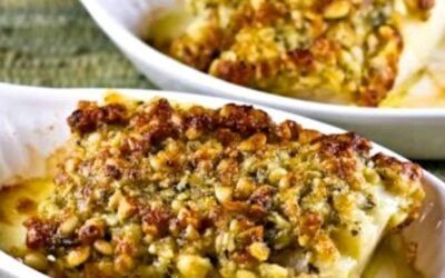 Pescado blanco al horno con piñones, parmesano y corteza de pesto
