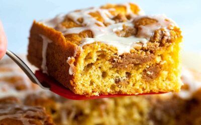 Pastel de café con remolinos de canela y Streusel