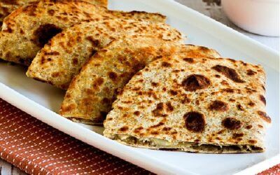Quesadillas de chile verde con pavo y queso
