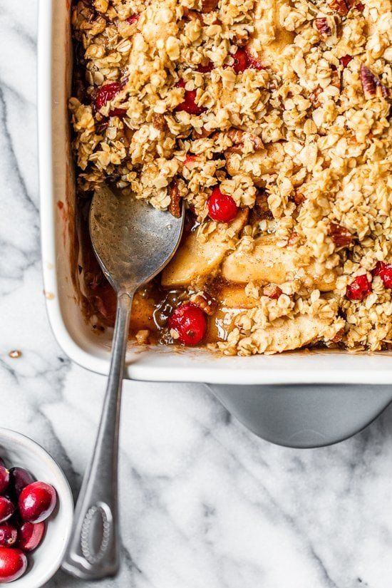 Receta de crumble de avena y arándano de manzana