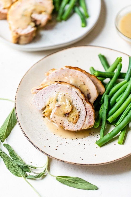 Pechuga de Pavo Rellena con Relleno de Arándanos