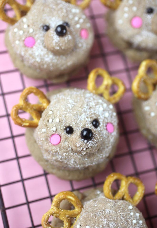 Galletas de azúcar de ciervo pequeño