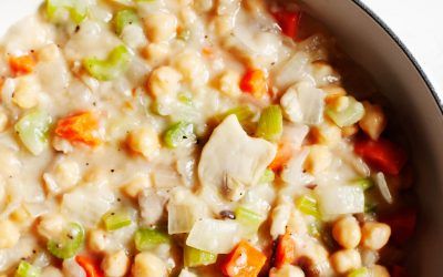 Cobbler de garbanzos salados |  Un acogedor plato de comida reconfortante a base de plantas