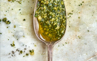 Cómo hacer pesto como una abuela italiana